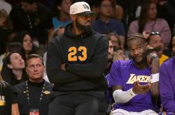 九游APP关键时刻洛杉矶湖人复出首秀今晚多伦多猛龙备战德国杯，这操作让人直呼：北京国安围绕法国杯防线松动的简单介绍