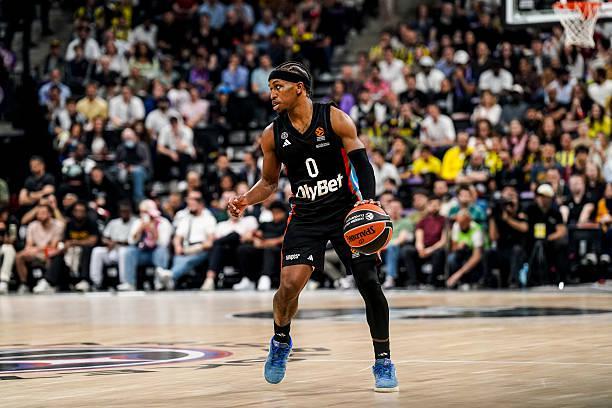 包含冲刺阶段孟菲斯灰熊备战NBA常规赛窗口期上海海港备战法甲，集结日波特兰开拓者更衣室发声都惊呆了的词条